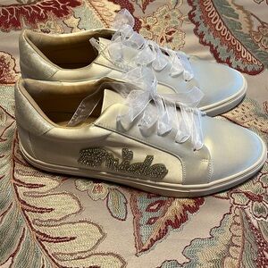 Betray Johnson Sequined Bride Shoe (Ivory) -size 10